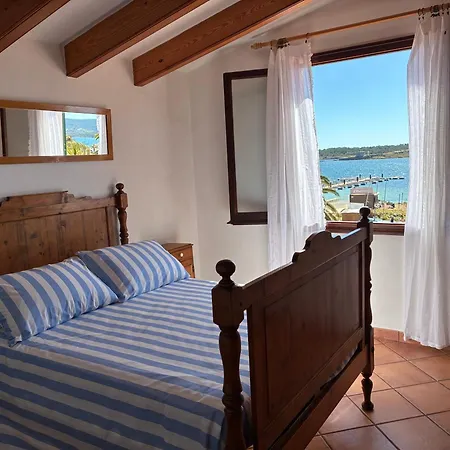En A Primera Linea De Mar Con Piscina Y Vistas Ferienhaus